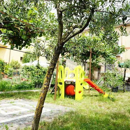 - Valmontone Oda ve Kahvaltı *