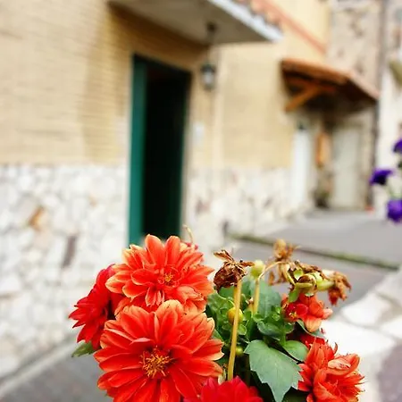 - Valmontone *